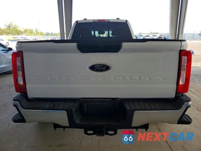 Zdjęcie 6 z 11 samochodu: 2025 FORD F350 SUPER DUTY VIN:1FT8W3DT5SED00730 - miniatura