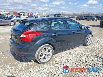 Trzecie zdjęcie samochodu z tyłu: 2014 FORD FOCUS ST VIN:1FADP3L92EL411422 - miniatura