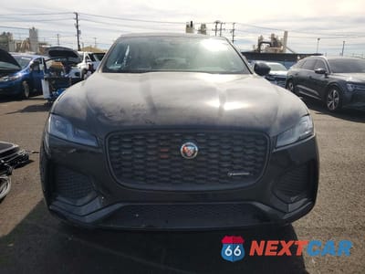 Piąte zdjęcie samochodu w środku: 2025 JAGUAR F-PACE R-DYNAMIC S VIN:SADCT2EX6SA754124 - miniatura