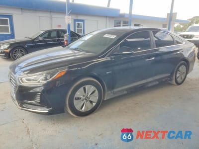 2019 HYUNDAI SONATA HYBRID KMHE24L31KA088272 - główne zdjęcie licytacji z USA - miniatura