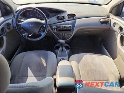 Zdjęcie 8 z 12 samochodu: 2001 FORD FOCUS SE VIN:1FAFP34391W372548 - miniatura