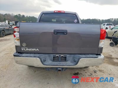 Zdjęcie 6 z 11 samochodu: 2012 TOYOTA TUNDRA CREWMAX SR5 VIN:5TFEM5F13CX039295 - miniatura