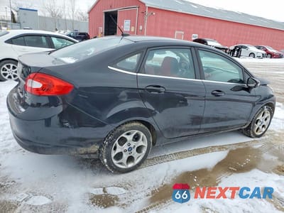 Trzecie zdjęcie samochodu z tyłu: 2013 FORD FIESTA TITANIUM VIN:3FADP4CJ2DM180969 - miniatura