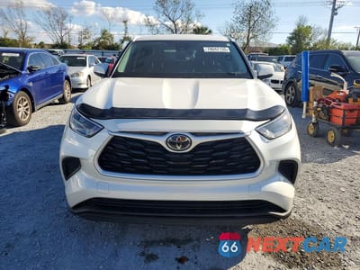 Piąte zdjęcie samochodu w środku: 2020 TOYOTA HIGHLANDER L VIN:5TDCZRAH4LS020927 - miniatura