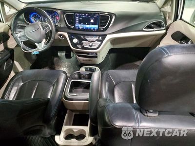 Zdjęcie 8 z 12 samochodu: 2021 CHRYSLER PACIFICA TOURING L VIN:2C4RC1BG1MR592258 - miniatura