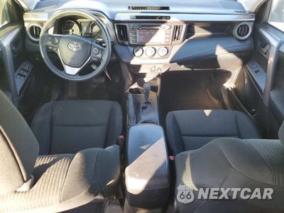 Zdjęcie 8 z 13 samochodu: 2017 TOYOTA RAV4 LE VIN:JTMZFREV6HJ717927 - miniatura