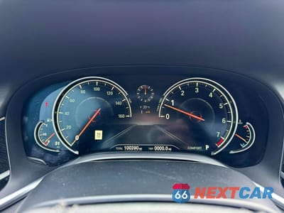 Zdjęcie 8 z 10 samochodu: 2018 BMW 750 I VIN:WBA7F0C55JGM22551 - miniatura