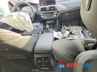 Zdjęcie 8 z 12 samochodu: 2021 BMW X3 XDRIVE30E VIN:5UXTS1C02M9E39311 - miniatura