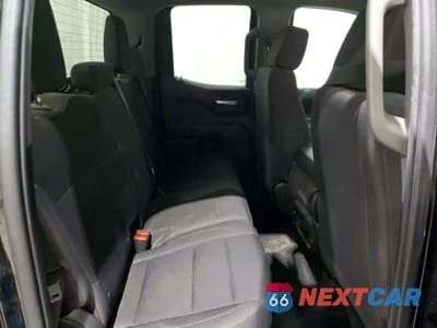 Zdjęcie 10 z 11 samochodu: 2023 GMC SIERRA K1500 VIN:1GTRUAEK9PZ285377 - miniatura