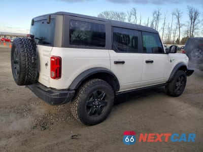 Trzecie zdjęcie samochodu z tyłu: 2024 FORD BRONCO BLACK DIAMOND VIN:1FMDE1BH0RLA11678 - miniatura