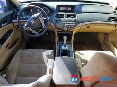 Zdjęcie 8 z 12 samochodu: 2012 HONDA ACCORD LX VIN:1HGCP2F30CA010470 - miniatura
