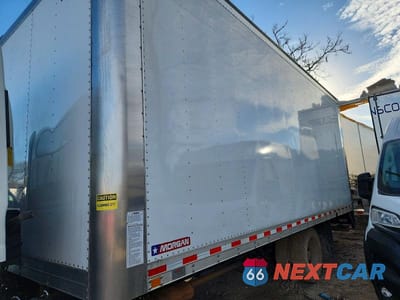 Zdjęcie 10 z 13 samochodu: 2023 ISUZU NPR HD BOX TRUCK VIN:54DC4W1D1PS207626 - miniatura