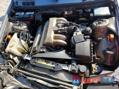 Zdjęcie 11 z 11 samochodu: 1991 BMW 318 I VIN:WBABA7317MEJ11315 - miniatura