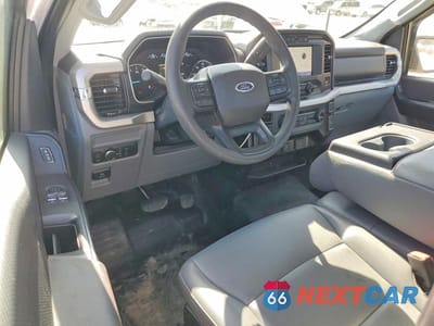 Zdjęcie 8 z 12 samochodu: 2021 FORD F150 VIN:1FTMF1CB4MKE62400 - miniatura