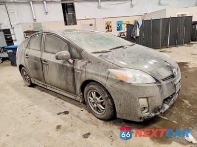 Czwarte zdjęcie samochodu z boku: 2011 TOYOTA PRIUS VIN:JTDKN3DU8B5319886 - miniatura