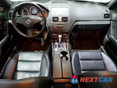 Zdjęcie 8 z 12 samochodu: 2010 MERCEDES-BENZ C 300 4MATIC VIN:WDDGF8BBXAF448115 - miniatura