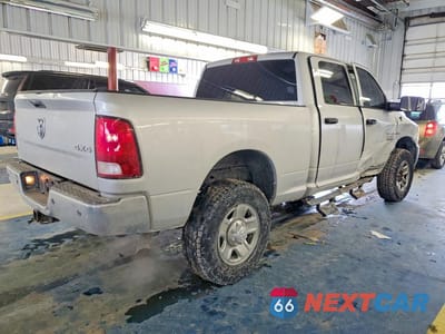 Trzecie zdjęcie samochodu z tyłu: 2018 RAM 2500 ST VIN:3C6UR5CJ8JG253760 - miniatura