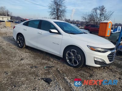 Czwarte zdjęcie samochodu z boku: 2023 CHEVROLET MALIBU LT VIN:1G1ZD5ST7PF183168 - miniatura