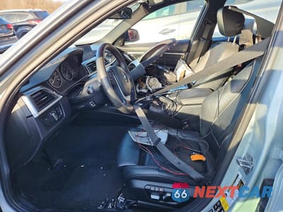 Zdjęcie 7 z 12 samochodu: 2016 BMW 328 4D SEDAN 328I XDRIVE SPORT VIN:WBA8E3C53GK504907 - miniatura