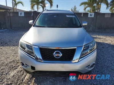 Piąte zdjęcie samochodu w środku: 2014 NISSAN PATHFINDER S VIN:5N1AR2MM8EC606229 - miniatura