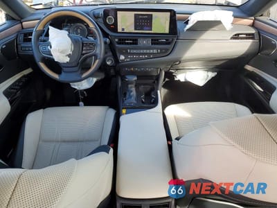 Zdjęcie 8 z 11 samochodu: 2025 LEXUS ES 300 VIN:58AEA1C14SU062272 - miniatura