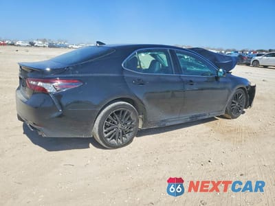 Trzecie zdjęcie samochodu z tyłu: 2024 TOYOTA CAMRY XSE VIN:4T1K61AK4RU256382 - miniatura