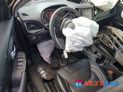 Zdjęcie 8 z 12 samochodu: 2023 JEEP CHEROKEE ALTITUDE LUX VIN:1C4PJMMB9PD102690 - miniatura