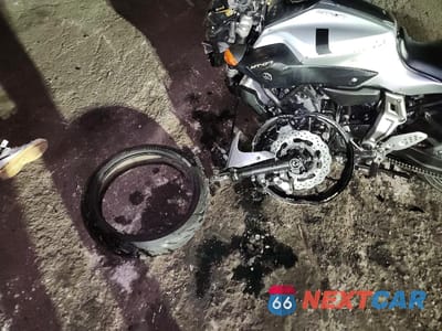 Zdjęcie 9 z 10 samochodu: 2017 YAMAHA FZ07 VIN:JYARM06E5HA011866 - miniatura