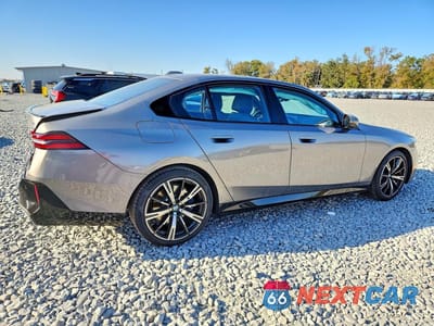 Trzecie zdjęcie samochodu z tyłu: 2025 BMW 530 I VIN:WBA43FJ07SCU28771 - miniatura