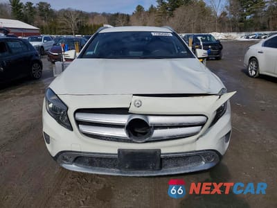 Piąte zdjęcie samochodu w środku: 2017 MERCEDES-BENZ GLA 250 4MATIC VIN:WDCTG4GB8HJ288809 - miniatura