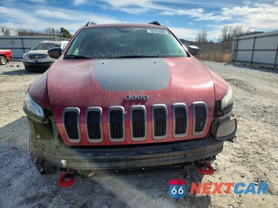 Piąte zdjęcie samochodu w środku: 2015 JEEP CHEROKEE TRAILHAWK VIN:1C4PJMBS0FW757133 - miniatura