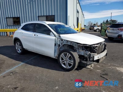 Czwarte zdjęcie samochodu z boku: 2019 MERCEDES-BENZ GLA 250 4MATIC VIN:WDCTG4GB6KU004146 - miniatura