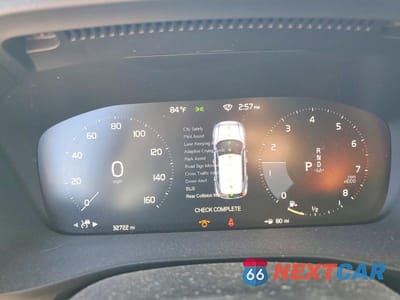 Zdjęcie 9 z 13 samochodu: 2020 VOLVO XC40 T5 MOMENTUM VIN:YV4162UK7L2289720 - miniatura