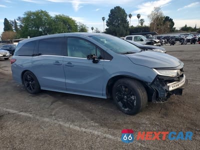 Czwarte zdjęcie samochodu z boku: 2023 HONDA ODYSSEY SPORT-L VIN:5FNRL6H76PB065885 - miniatura