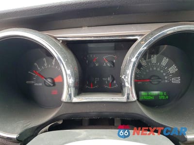 Zdjęcie 9 z 11 samochodu: 2005 FORD MUSTANG VIN:1ZVHT84N055253857 - miniatura