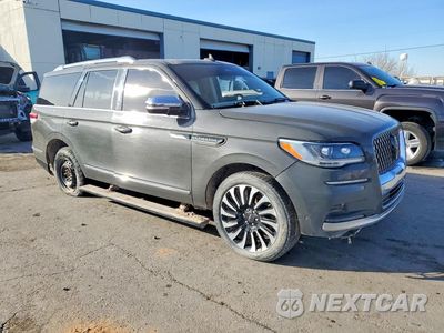 Czwarte zdjęcie samochodu z boku: 2023 LINCOLN NAVIGATOR BLACK LABEL VIN:5LMJJ2TG3PEL15886 - miniatura