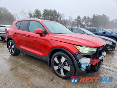 Czwarte zdjęcie samochodu z boku: 2020 VOLVO XC40 T5 MOMENTUM VIN:YV4162UK6L2319306 - miniatura