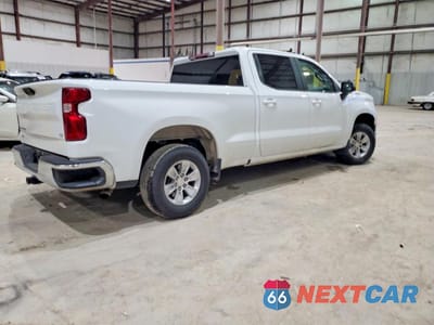 Trzecie zdjęcie samochodu z tyłu: 2022 CHEVROLET SILVERADO C1500 LT VIN:3GCPACEK9NG691636 - miniatura