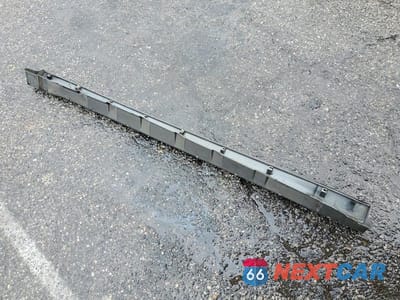 Zdjęcie 12 z 12 samochodu: 2004 TOYOTA COROLLA MATRIX XR VIN:2T1KR32E64C295819 - miniatura