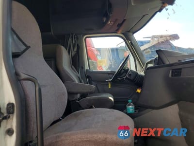 Piąte zdjęcie samochodu w środku: 2020 INTERNATIONAL LT625 VIN:3HSDZAPR9LN847961 - miniatura