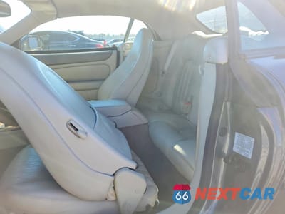 Zdjęcie 10 z 13 samochodu: 2000 JAGUAR XK8 VIN:SAJJA42C9YNA02400 - miniatura