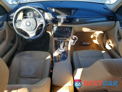 Zdjęcie 8 z 12 samochodu: 2014 BMW X1 XDRIVE28I VIN:WBAVL1C54EVY20583 - miniatura