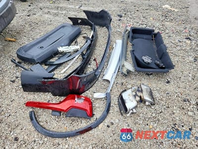 Zdjęcie 13 z 13 samochodu: 2017 VOLVO XC90 T6 VIN:YV4A22PK9H1181636 - miniatura