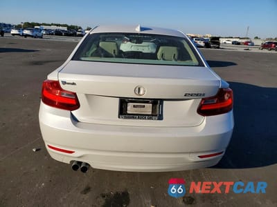 Zdjęcie 6 z 12 samochodu: 2014 BMW 228 I VIN:WBA1F5C55EV246296 - miniatura