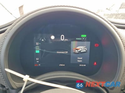 Zdjęcie 9 z 13 samochodu: 2024 FIAT 500 E LA PRIMA VIN:ZFAFFAC42RX208048 - miniatura