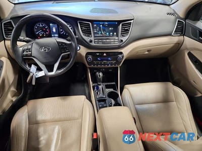 Zdjęcie 8 z 12 samochodu: 2017 HYUNDAI TUCSON LIMITED VIN:KM8J3CA27HU276799 - miniatura