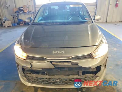 Piąte zdjęcie samochodu w środku: 2022 KIA RIO S VIN:3KPA24AD6NE501724 - miniatura
