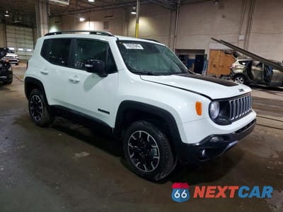 Czwarte zdjęcie samochodu z boku: 2023 JEEP RENEGADE LATITUDE VIN:ZACNJDB17PPP61657 - miniatura