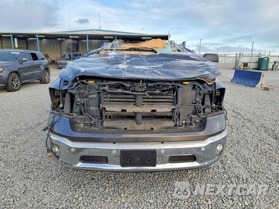 Piąte zdjęcie samochodu w środku: 2018 RAM 1500 SLT VIN:1C6RR7LT4JS111353 - miniatura