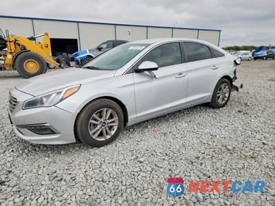 2015 HYUNDAI SONATA SE 5NPE24AF4FH240576 - główne zdjęcie licytacji z USA - miniatura